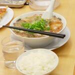 来来亭 - 白ごはんとラーメン (2023.01.28) 