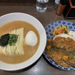 ヌードル＆スパイスカレー 今日の1番 - 