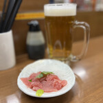 Sanoya - マグロ中おちとビール