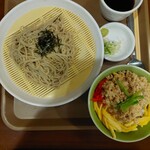 丘のレストラン しらかんば - １月限定鶏そぼろ丼とそばのセット