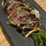 三代目 脇彦商店 名古屋 別邸 - 選択のヘレの蜂蜜ソース完成です