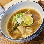 中華そば麦右衛門 - 青唐辛子の鱧ワンタン麺( ^ω^ )