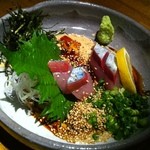 旬の鮮魚と魂の煮込み 照 博多駅前店 - 旬の鮮魚刺身盛り合せ（白のゴマサバ）