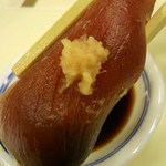 さかえすし - 一貫１００円の寿司が一番豊富にあります。
      あとは１５０円・２００円
      
      中トロだって２００円の一番高い大トロでも３００円ですよ先輩(笑)
      