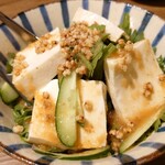 鴨の助 - 春菊と豆腐のサラダ