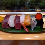 魚がし寿司 - ランチにぎり寿司 990円(税込)(2023年1月26日撮影)