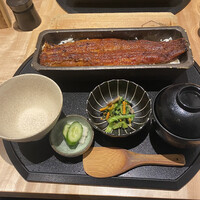 うなぎ四代目菊川 東京駅黒塀横丁店 - 