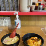 十八番 - 朝丼の汁、とん汁