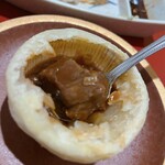 小樽 - 大きな肉が入っています。