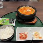 韓国家庭料理 チェゴヤ - 料理写真:スンドゥブチゲセット