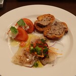 ラ クッチーナ ビバーチェ - 前菜の盛り合わせ（カプレーゼ、カルパッチョ、豚のレバーペースト）