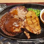 Forukusu - ハンバーグ170g&ハーフチキンランチ（ホリデーランチ）