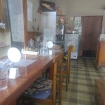 さかえや飯店 - テーブル