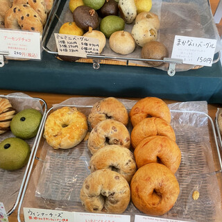 ヴァリーズ ベーグル_0