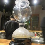 くしや 鳥時々 - サイフォンで出す鶏スープ