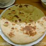 インド料理ダイニングバー ルドリ - ロティ250円