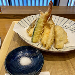 天ぷら 丸豊 - 美味い天ぷらはやっぱり塩で…