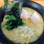 Koumiya - ラーメン(豚骨醤油)