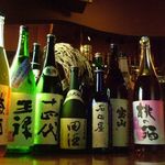 横濱人 - 厳選したプレミア地酒も…