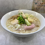 ほのぼんヌードルズ - 限定 背脂煮干しらーめん 900円