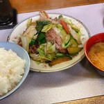 ダイエー - ボリュームたっぷり野菜炒め