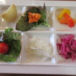 S - サラダ6色盛（各ランチに共通）