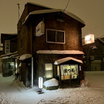 はつ花 - 渋い外観。