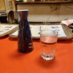 はつ花 - 熱燗¥400。