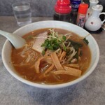 らーめん 北国 - みそラーメン、800円。