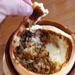 COCORO CAFE - 残ったパンはカレーパンみたいな味わいで食べられるけれど
                      パンがパサついてて普通な味わいとなる。