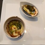 ベルエキップ - クラッシックはクリーミーなホワイトソースで
      オーソドックスながら自然で美味しい味わい。
      牡蠣の味わいはソースの円やかさから飛び抜けない。