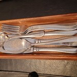 ベルエキップ - 食器類は纏めてケースに入ってる