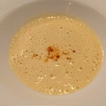 ベルエキップ - 淡いトウモロコシのスープのアップ