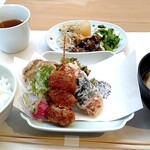 竈 - 季節の天ぷら定食 2000円（税込み価格）2023.01