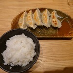 Menba Tadokoro Shouten - おすすめセット 餃子5ケ+ライス（小）