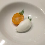 ル・ヴァンキャトル - アヴァン・デセール（金柑コンポート、ヨーグルトと蜂蜜グラース）