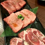 ホルモン焼肉・盛岡冷麺 道 - タンカルビ、上タン、並タン