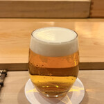 鮨 しゅん輔 - 最初は生ビールで気道を確保