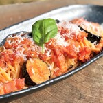 Kominka Hiranuma - ナスとベーコンのトマトソース