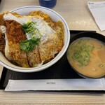 Katsuya - カツ丼(松)＋とん汁(小)