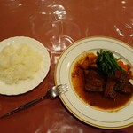 コーラル - 牛タンの赤ワイン煮込み&ライス
