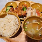 シンガポール 海南鶏飯 - 海南鶏飯ハーフ＆ハーフ