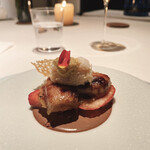 AZUR et MASA UEKI - フォアグラと苺、ズワイガニをカカオソースで