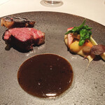 AZUR et MASA UEKI - 能登猪、昆布締めにして藁焼きにしたものと、猪の照り焼き、五郎島金時、冬野菜 (藁焼きの薫香が赤ワインと合います)