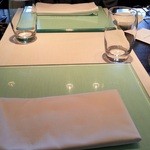 ＴＲＡＴＴＯＲＩＡ　ＳＣＡＣＣＯＭＡＴＴＯ - テーブルセッティング