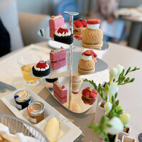 MAISON MARUNOUCHI - ■いちご ピスタチオ タルト
                    ■いちご ホットワインコンポート　シュー
                    ■いちご クロスグリ ムース
                    ■いちご アーモンド ケーキ