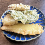 Kamino Ya - いか天 100円と野菜天3種150円