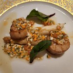 シェ・イノ - 帆立とホワイトアスパラ