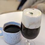 DEN CAFE - 