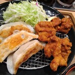 餃子と咖喱ザンギの店 点心札幌 - 餃子＆ザンギ